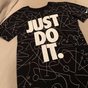 Nike t-shirt